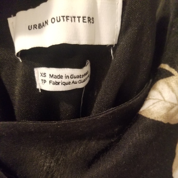 Urban Outfitters Black Floral Wrap Dress - Picture 3 of 4